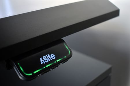 4Site 使用 LINAK DESKLINE（办公系列）升降柱增强用户对控制台的体验 