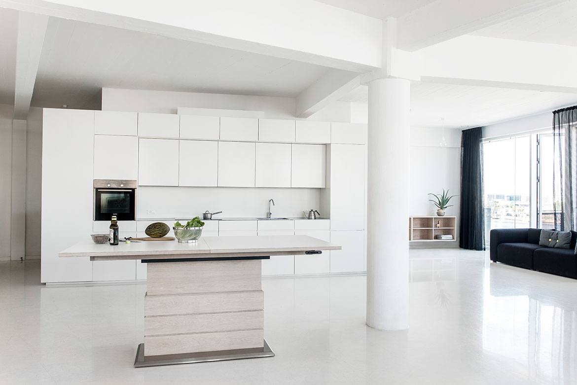 高度可调餐桌兼具创新和实用功能