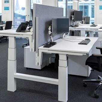 Maersk（马士基）认可电动升降办公桌带来的益处