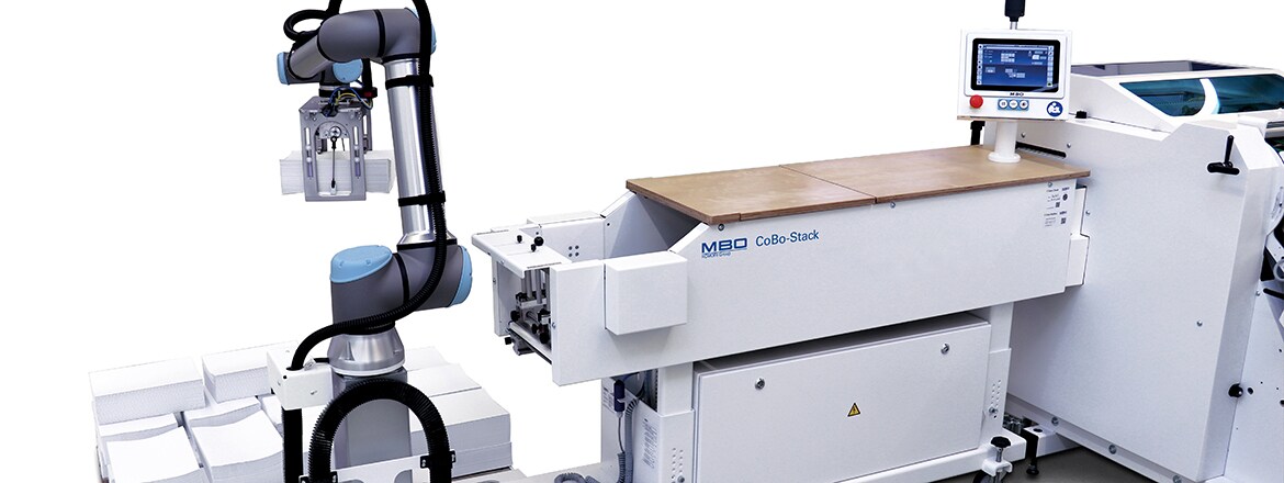 MBO CoBo 堆垛机带有 LINAK®  LC3 升降柱的扩展运动选项