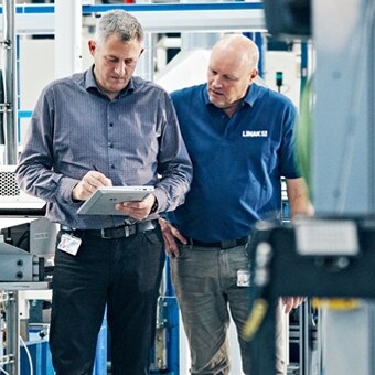 LINAK( 力纳克 ) 的工厂员工