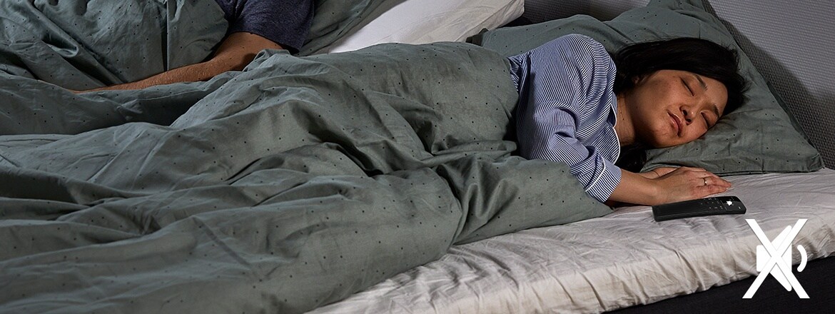 享受设有静音时钟功能的舒适床