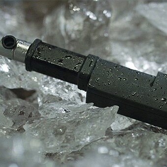 LA20 - 结构紧凑、细长并且强度高