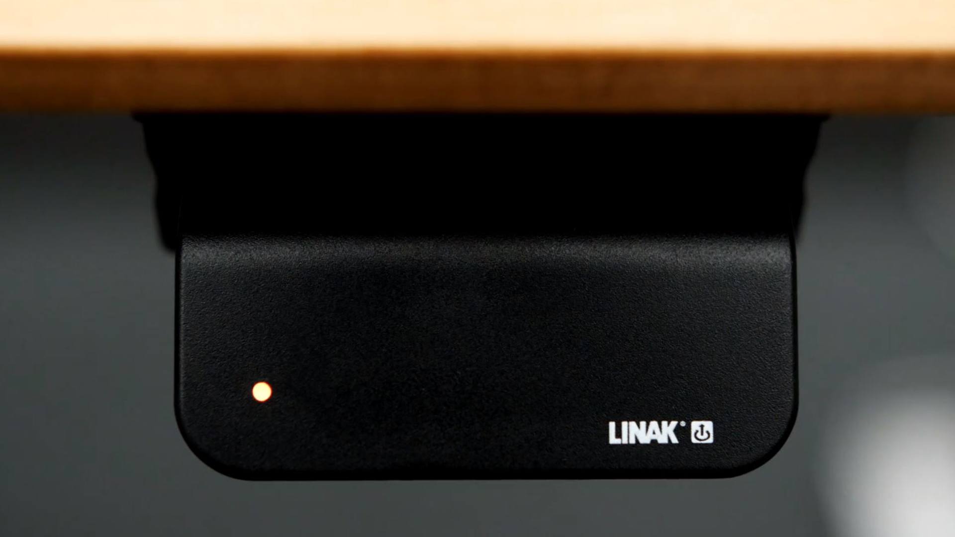 桌面板 DPG1M - 如何使用 LED 灯提醒功能