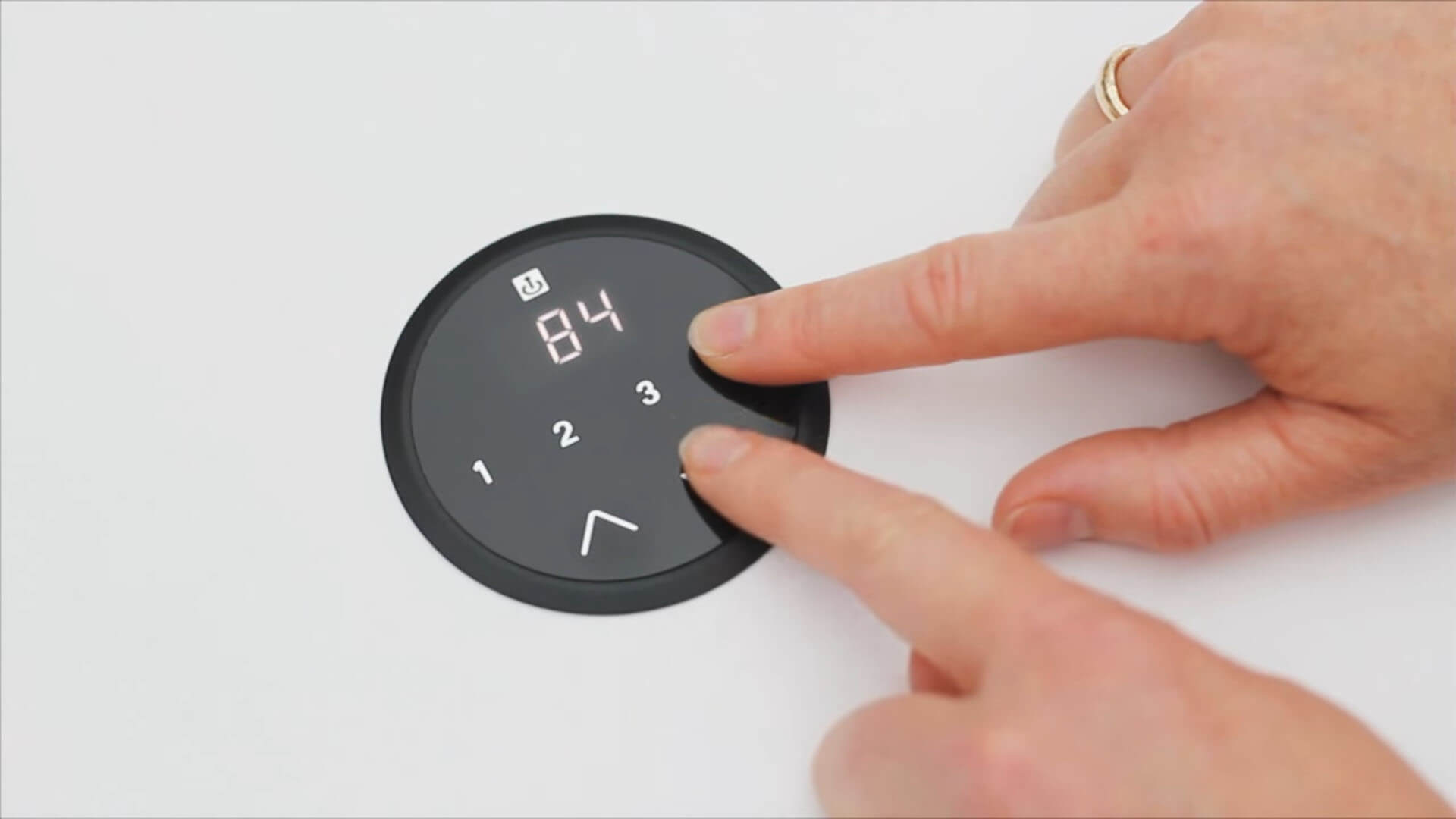 您升降桌（DP1C 和 DPT）高度的设定方法