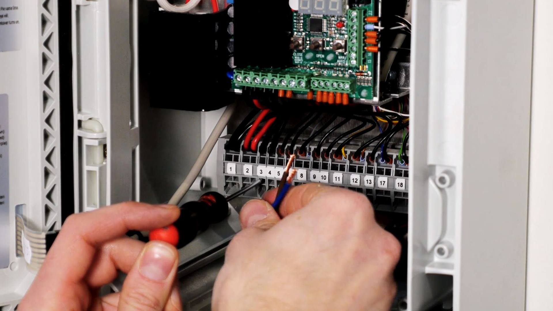 LINAK WCU 安装电缆