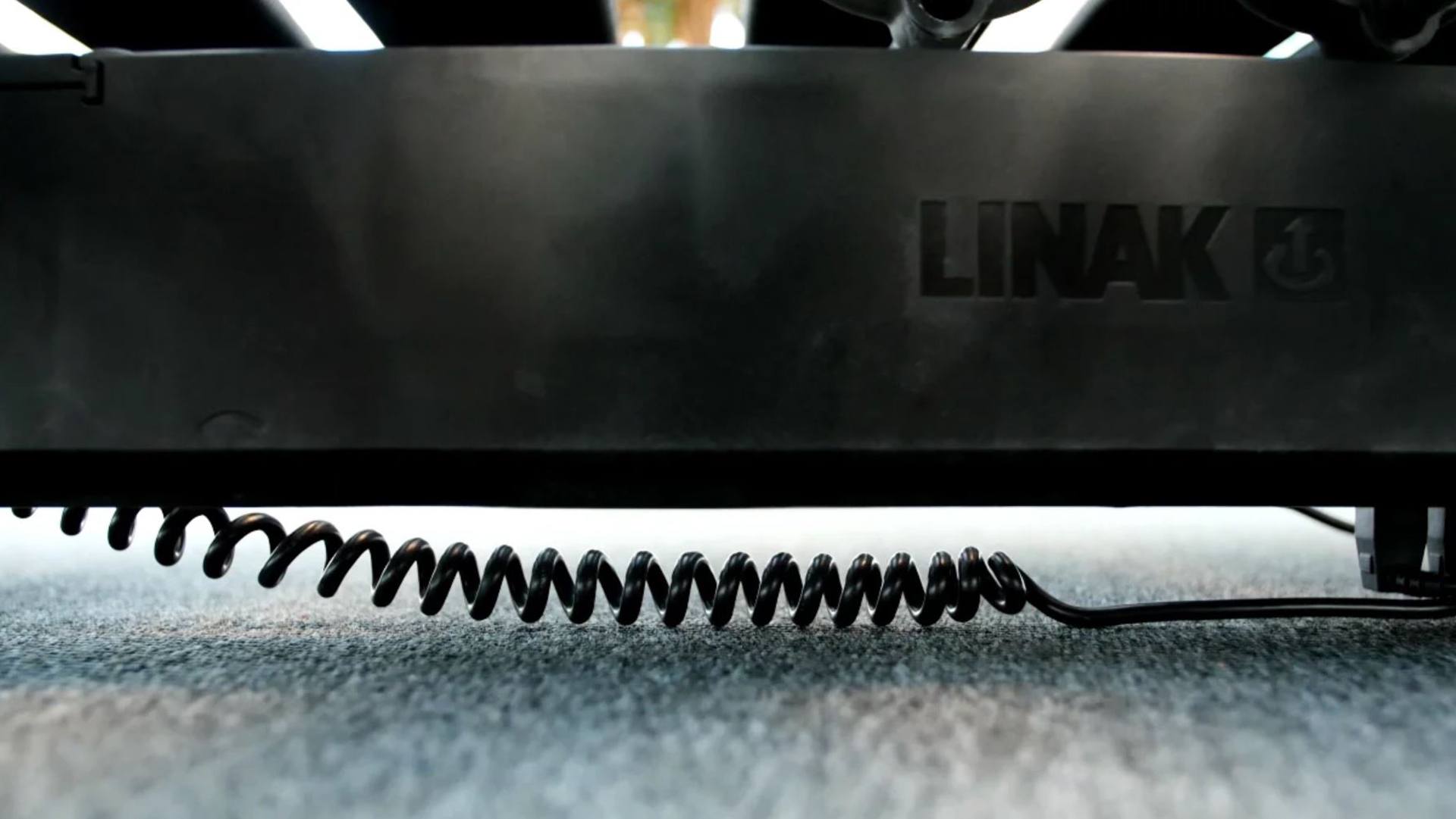 LINAK® 床控制 app 与双马达驱动推杆系统 TD4 的配对