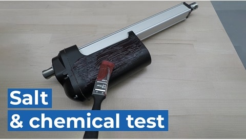 工业电动推杆的抗盐抗化学品测试